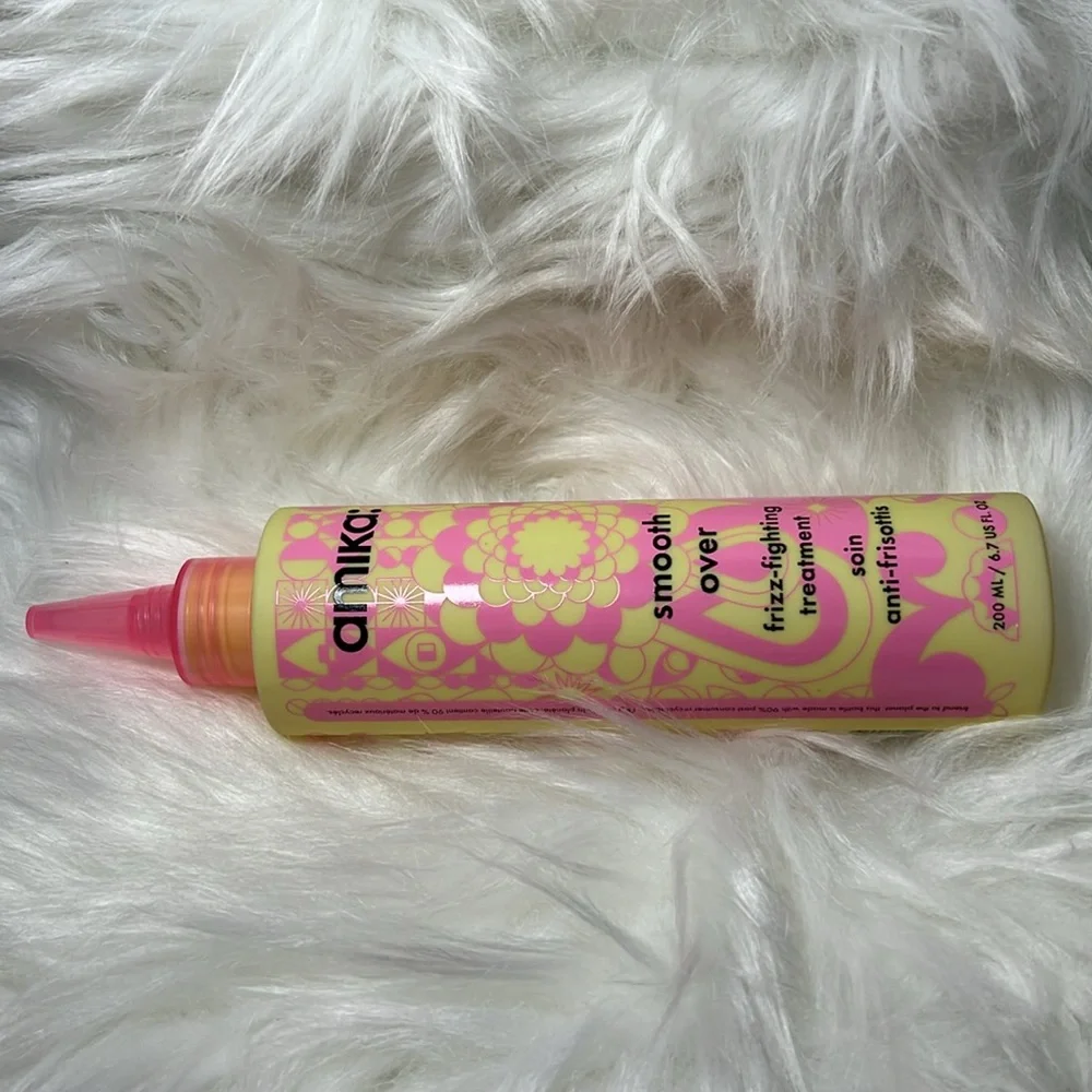 Amika Smooth Over Frizz Treatment for Hair